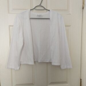 NorthStyle Classic White Cardigan
